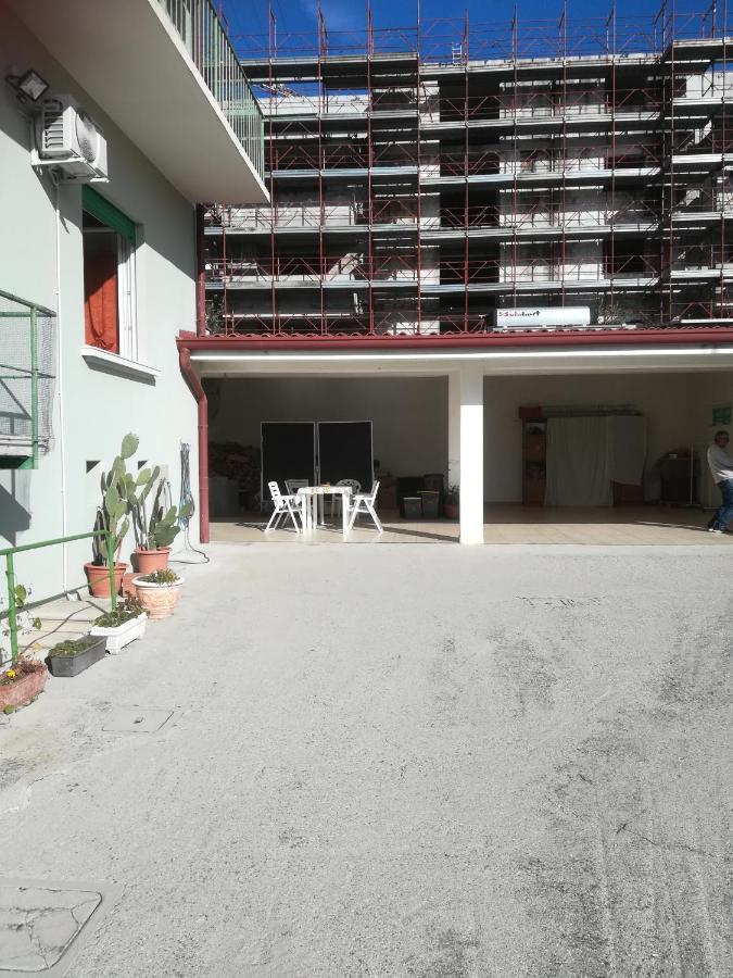 Gorizia Vacanze Appartamento In Villa Con Parcheggio Ngoại thất bức ảnh
